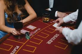erek2 02 VIP Roulette live dealer table with multi-camera studio view